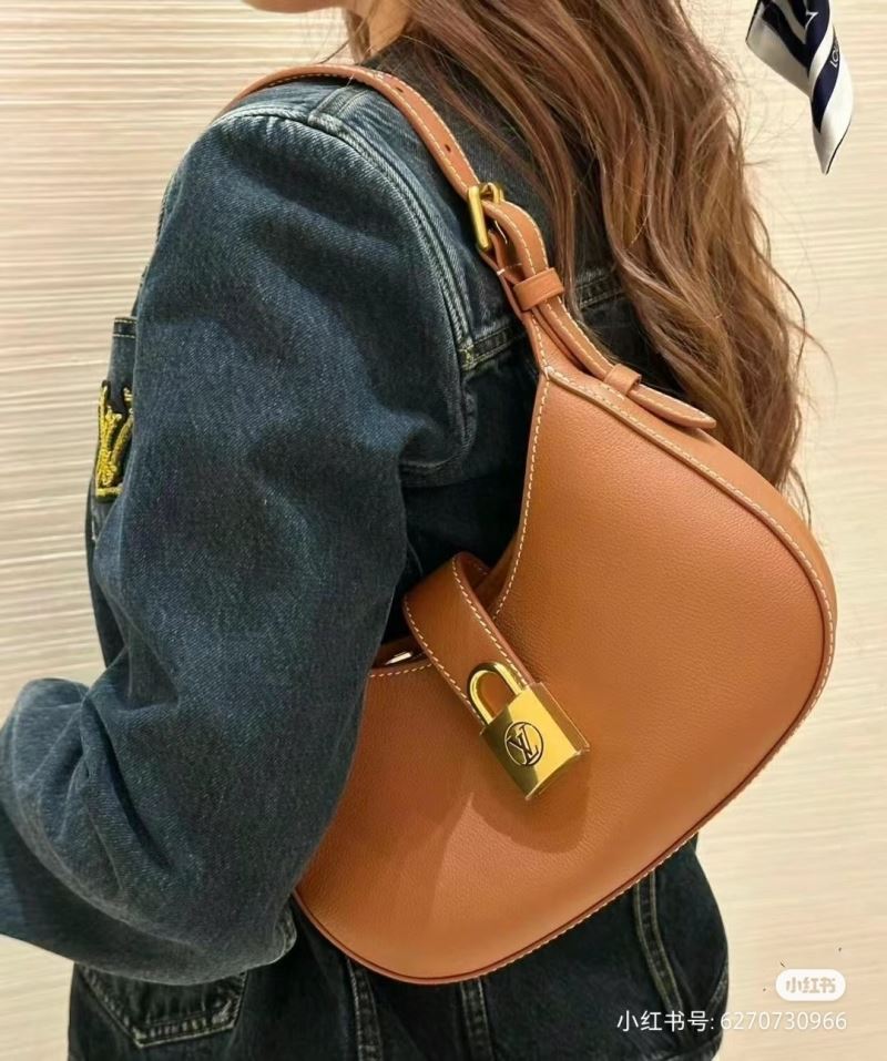 Louis Vuitton Hobo Bags
